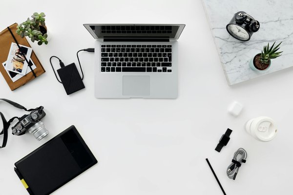 Why Are Smartphones Pivotal in Modern UK Computing?